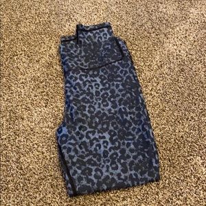 Size 6-8 black leopard leggings